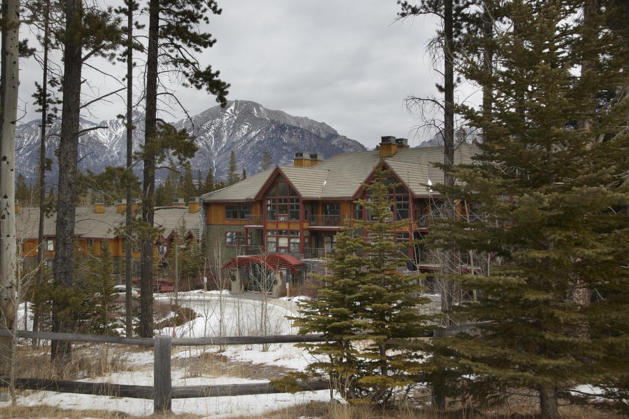 Platinum Suites Resort - Vacation Rentals Canmore Esterno foto